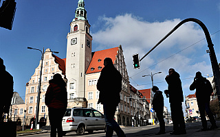 Kolejny etap odmrażania administracji. Sprawdź, które urzędy wznawiają działalność